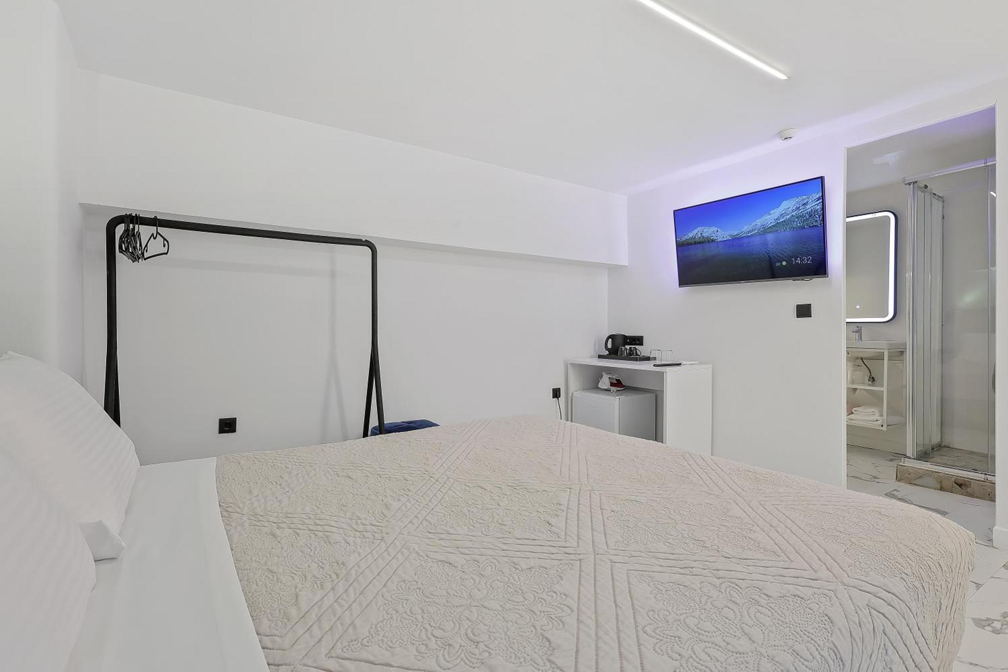 Your Cube Place At Ermou - Plaka Αθήνα Εξωτερικό φωτογραφία